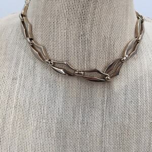 Vintage 1960s signed SPERRY scalloped silver tone choker necklace 10" Long